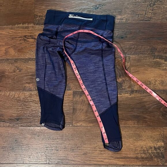 Lululemon Athletica Capri pants size 4 - Picture 4 of 12